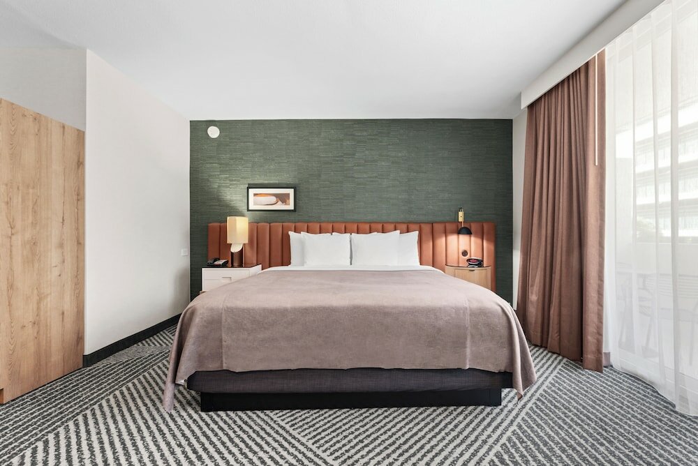 Фото Royal Palace Westwood