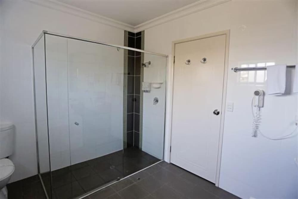 Фото Drover's Motor Inn, Dalby