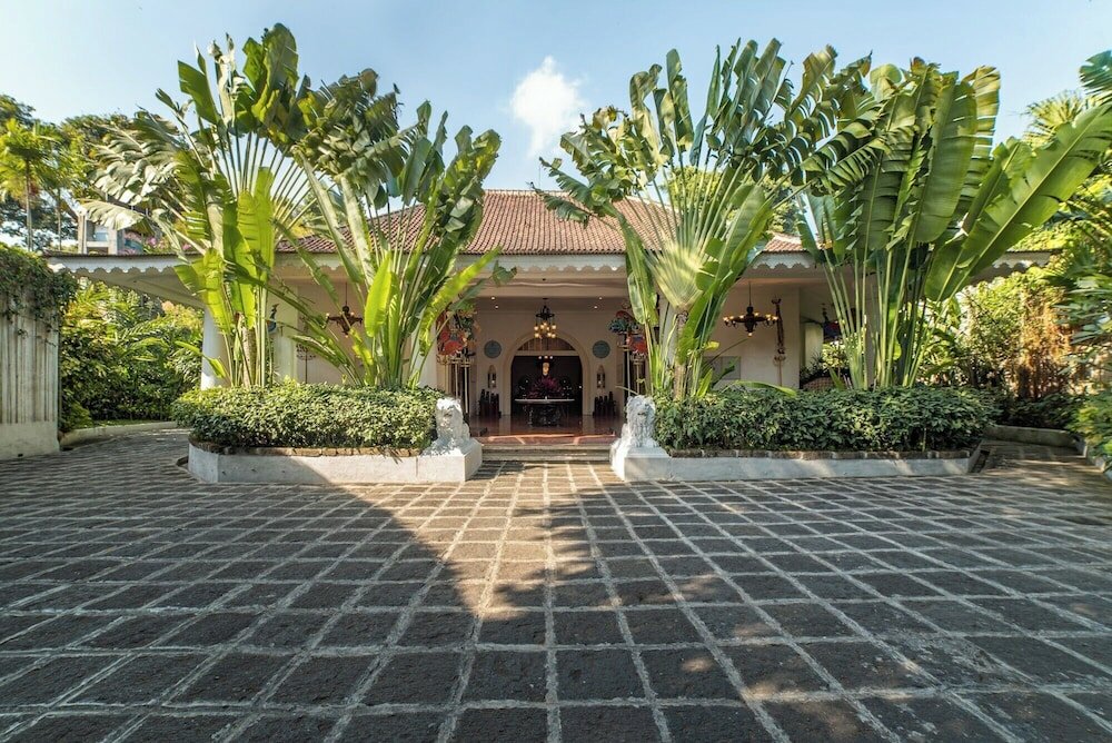 Фото Hotel Tugu Blitar