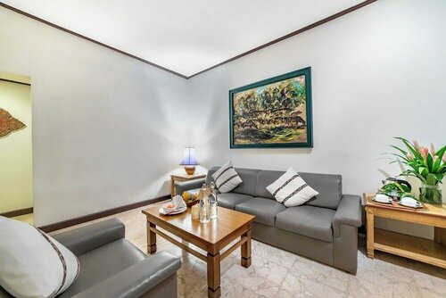 Гостиница Hotel Tugu Blitar в Блитаре