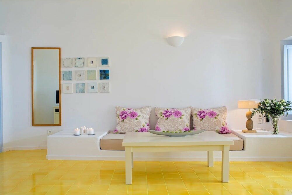 Фото Astra Suites