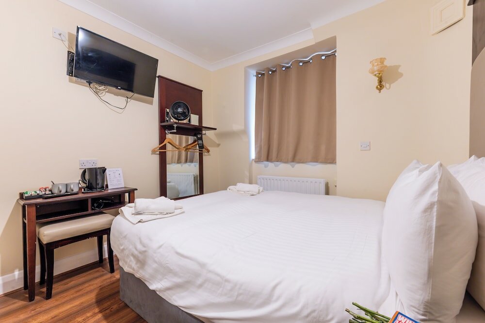 Фото Astoria Hotel