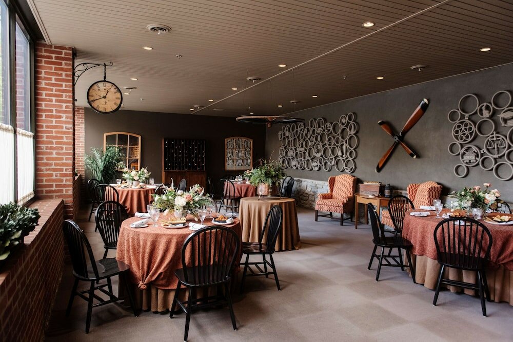 Фото Cork Factory Hotel