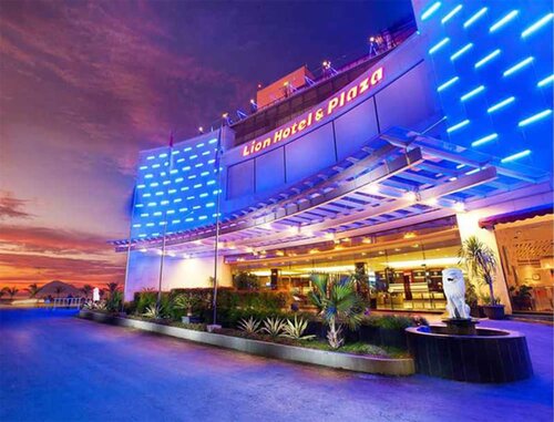 Гостиница Lion Hotel & Plaza в Манадо