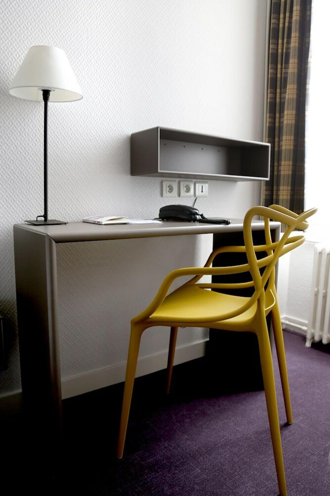 Фото Hotel Le Sevigne Rennes