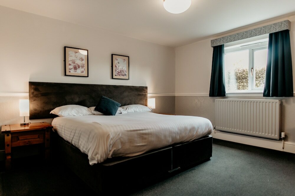 Фото Oak Farm Hotel