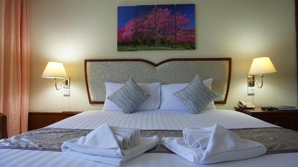 Фото Wattana Park Hotel