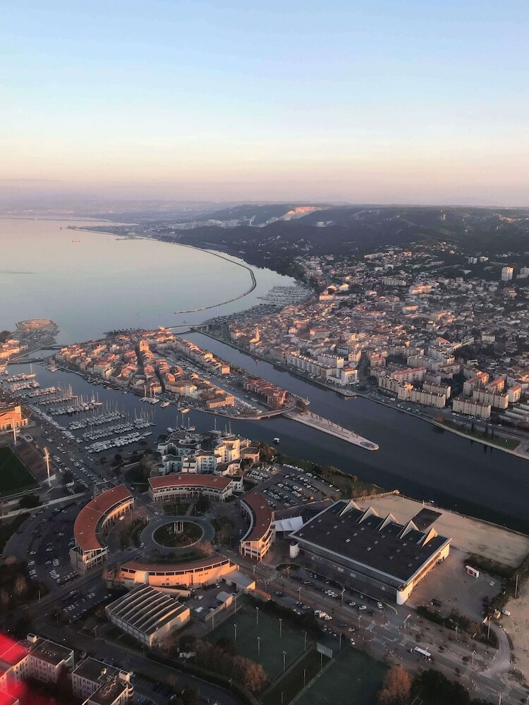 Фото Kyriad Martigues Sud