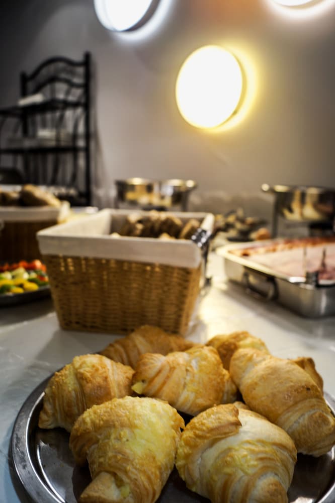 Фото Korona Hotel Panzio