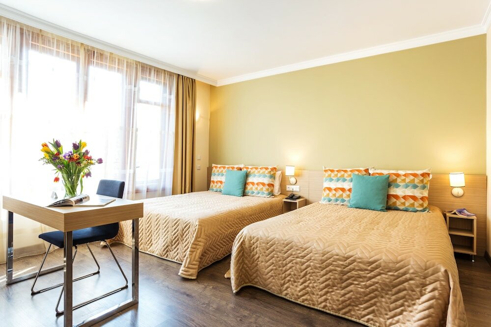 Фото Hotel Geneva