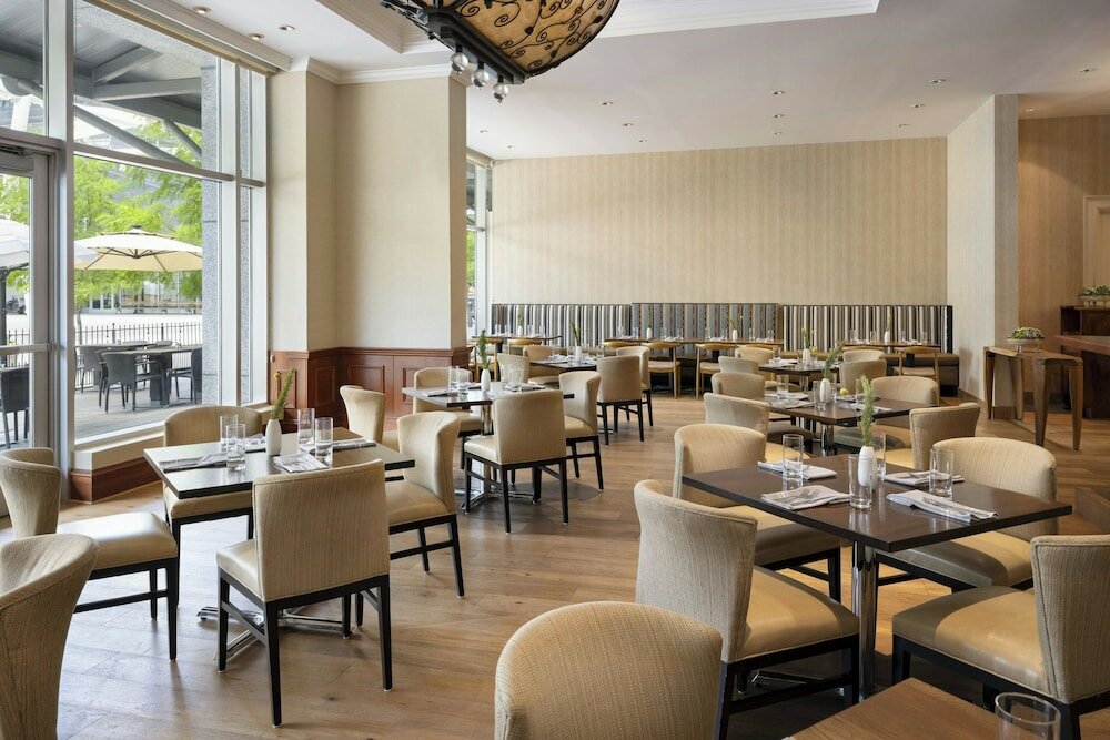 Фото Marriott City Center