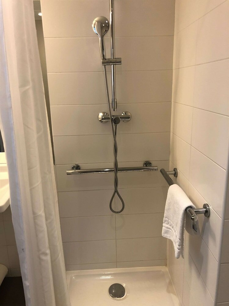 Фото Hotel Kyriad Orly Aéroport Athis Mons