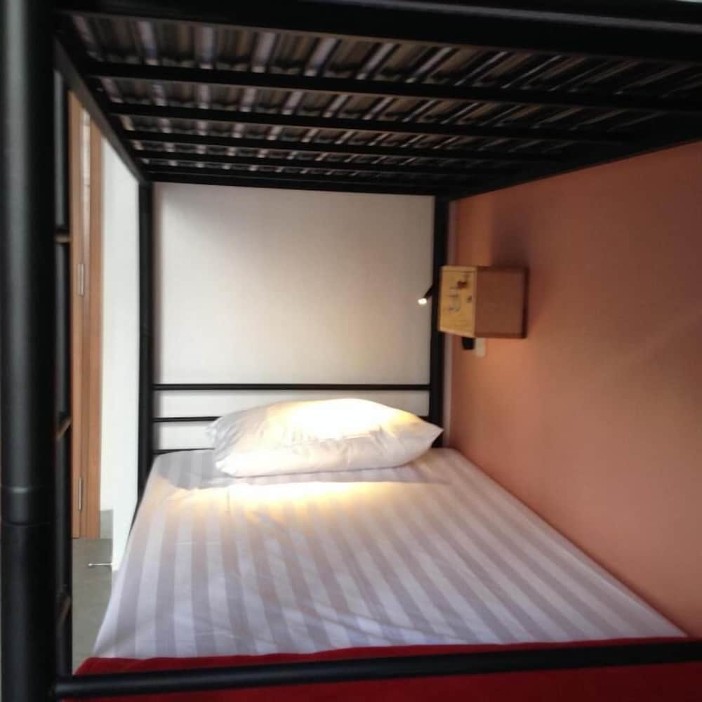 Фото Bondi Backpackers Nha Trang