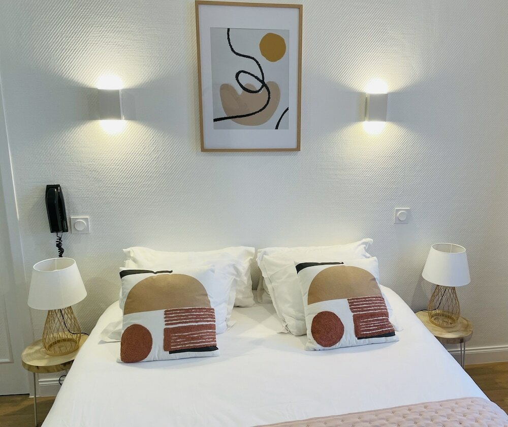 Фото Hôtel Porte Mars Reims Gare Centre