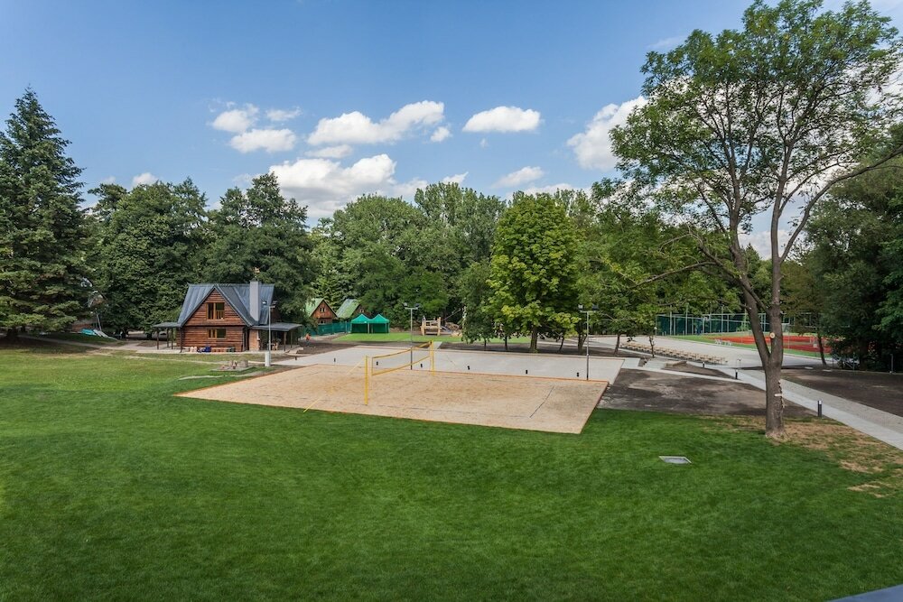 Фото Hotel Pod Lipou