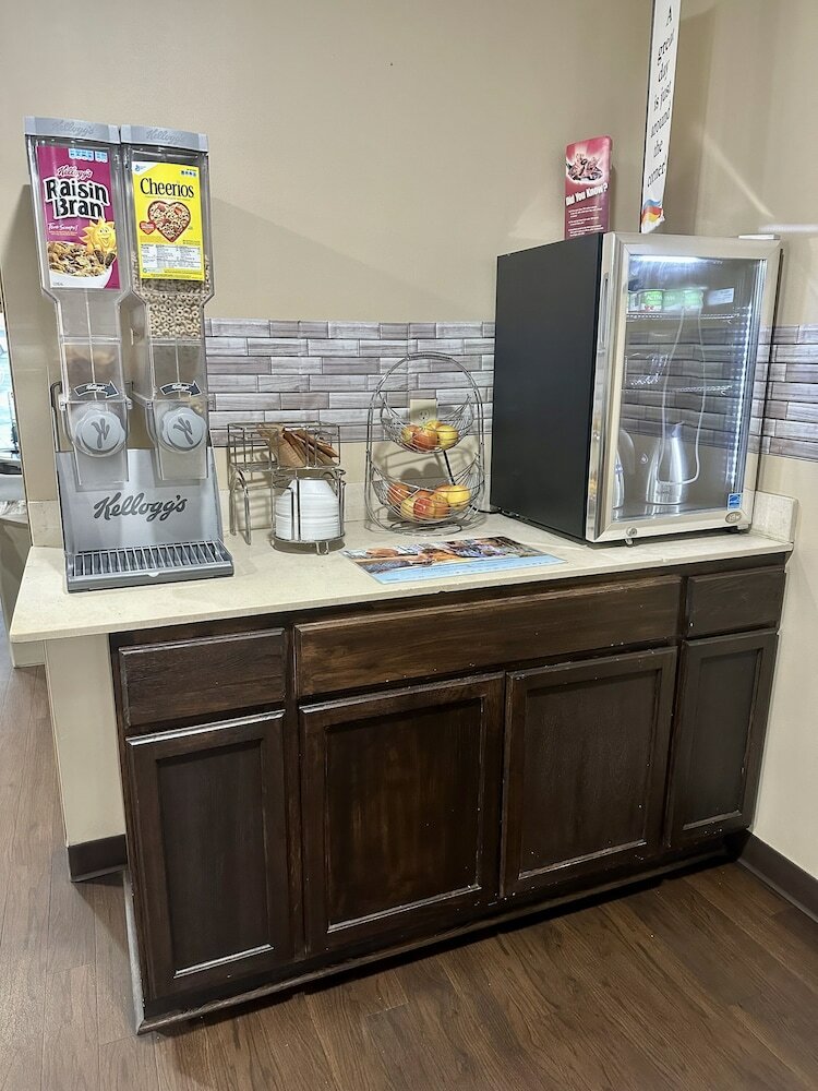 Фото Baymont by Wyndham Lynchburg