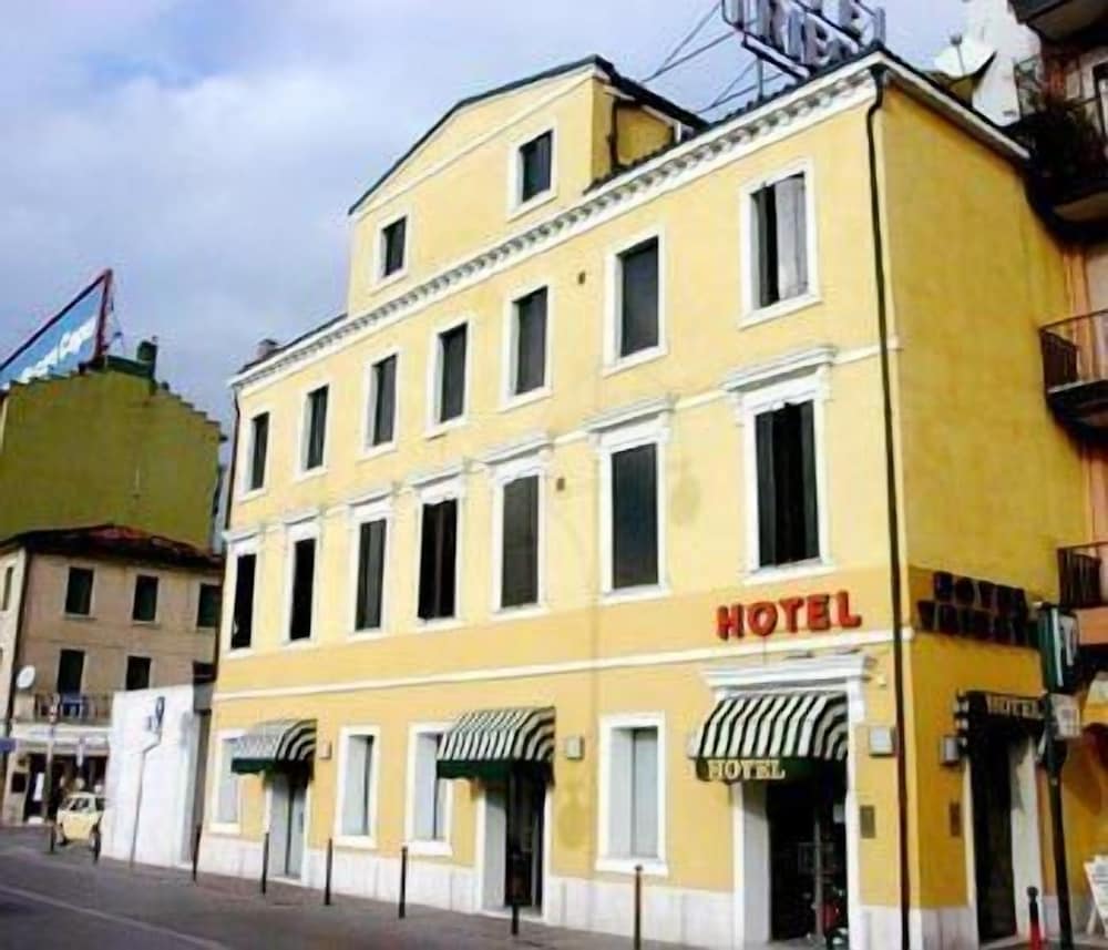 Фото Hotel Trieste