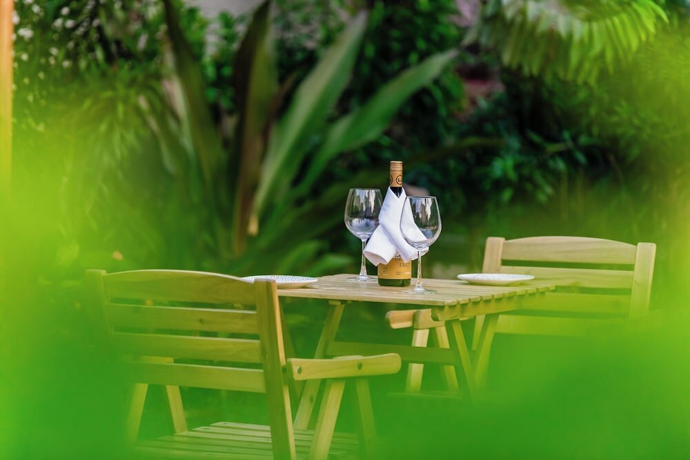 Фото Whispering Palms Beach Resort