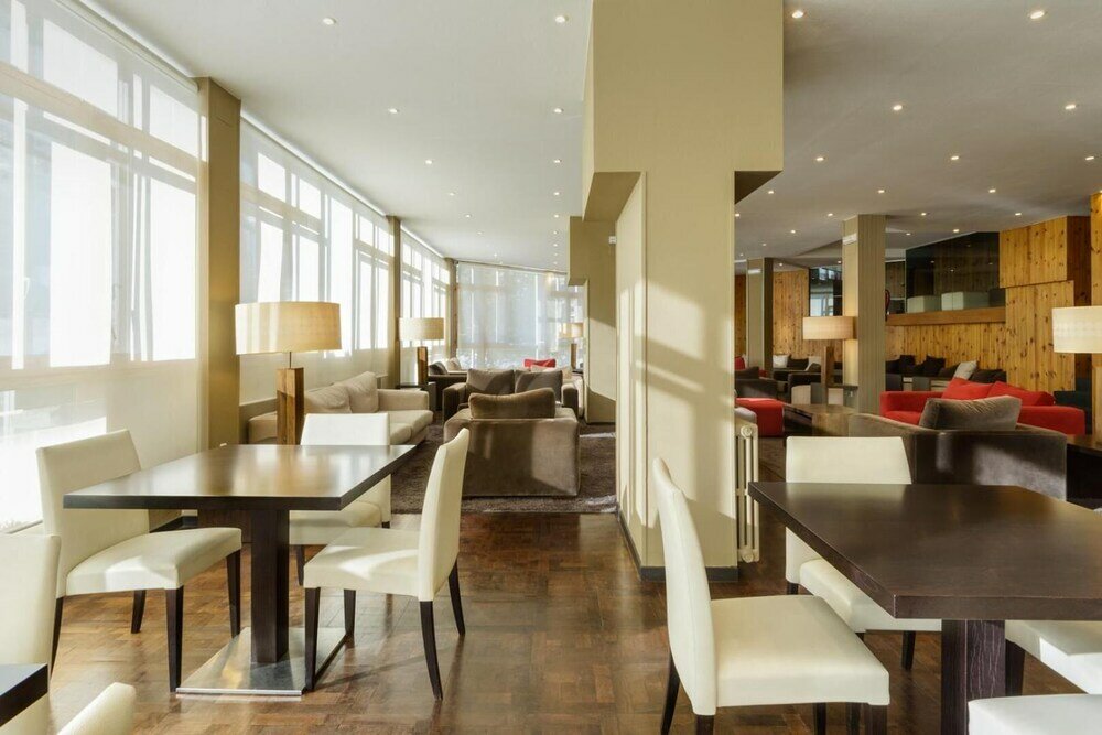 Фото Hotel Tobazo