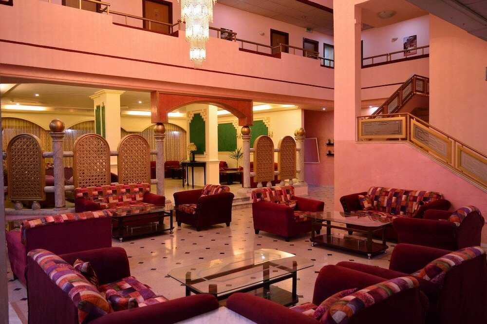 Фото Abjar Hotel