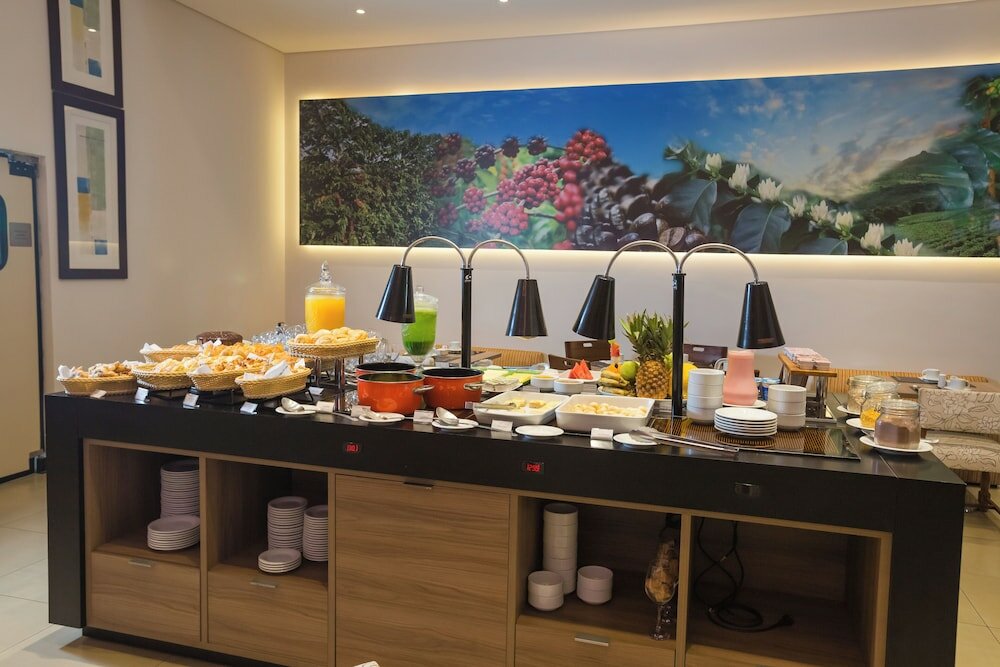 Фото Bourbon Cambará Hotel