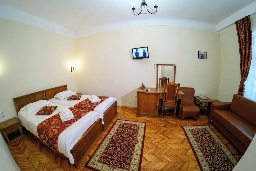 Фото Hotel Transilvania