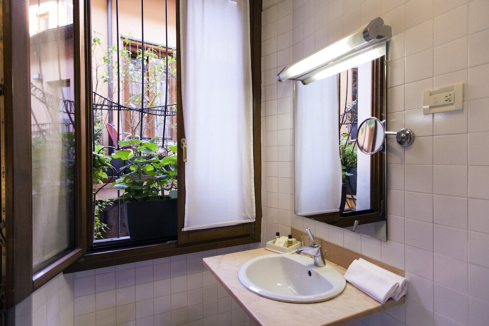 Фото Hotel Columbia