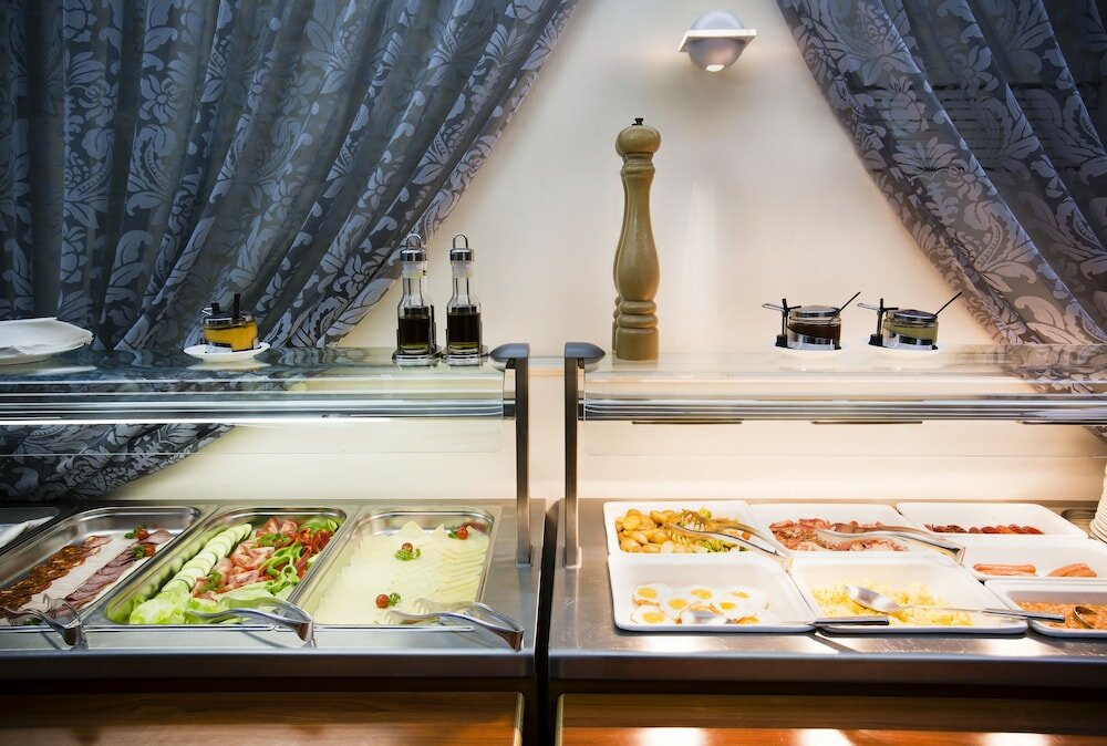 Фото Luxury Family Hotel Royal Palace