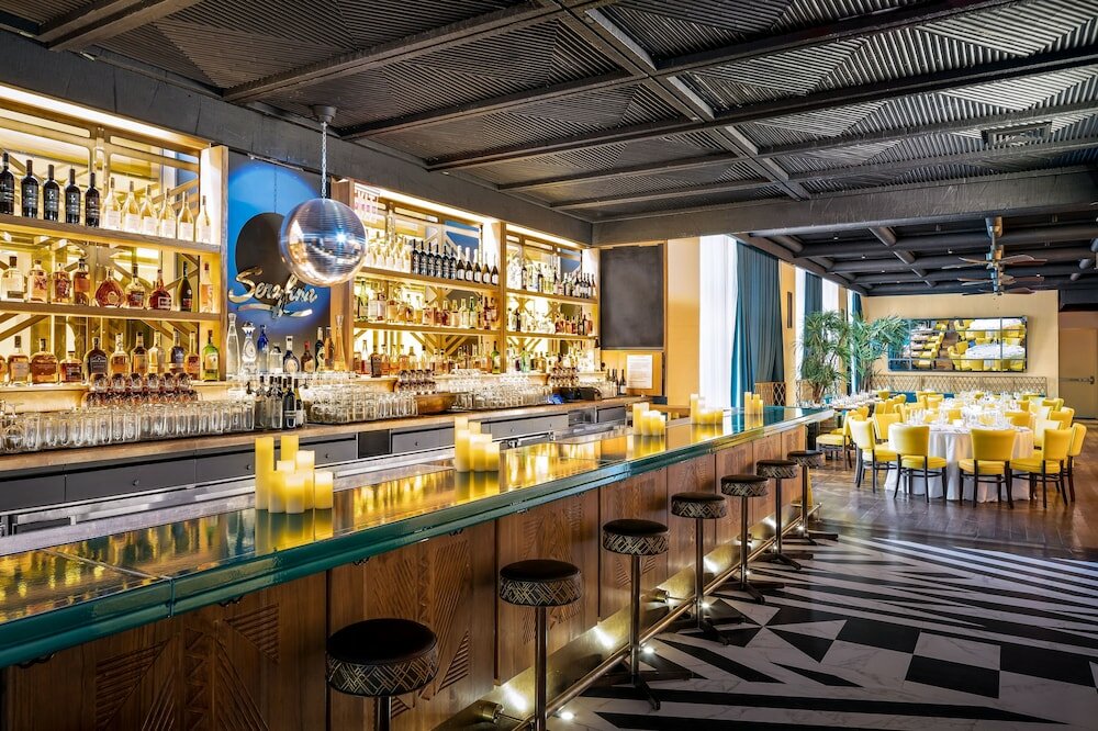 Фото Pod Times Square