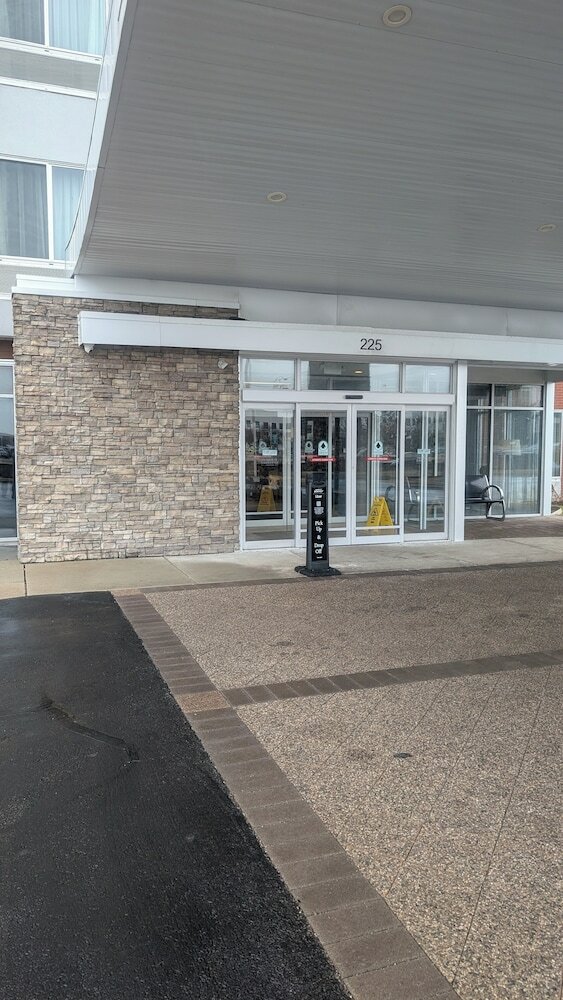 Фото Fairfield Inn & Suites by Marriott Detroit Troy