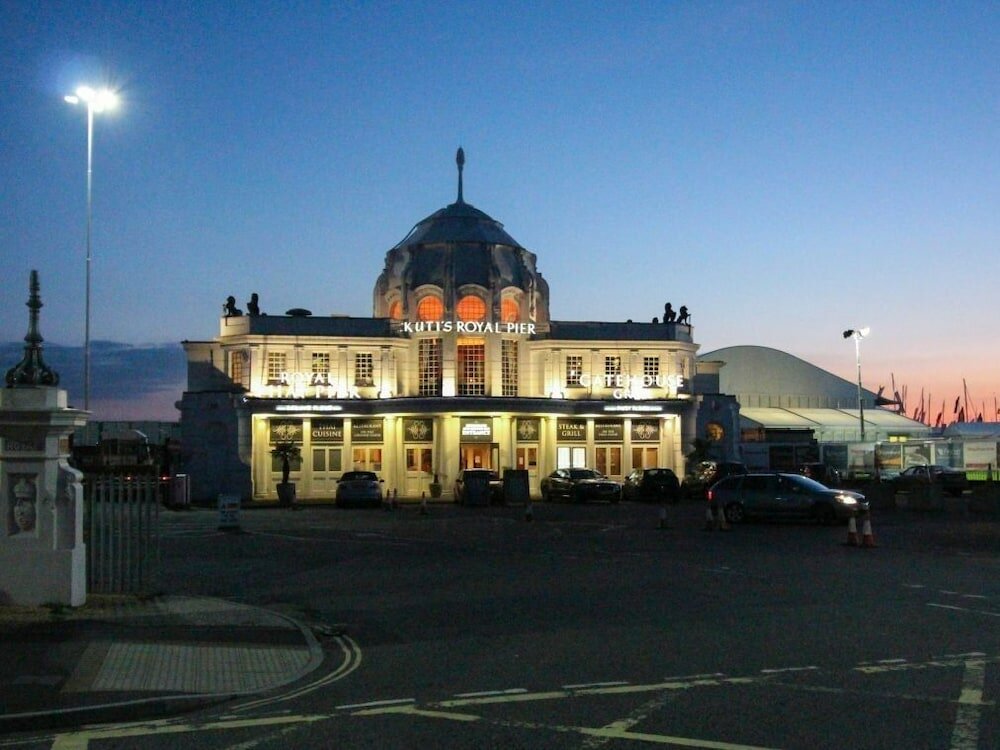 Фото отеля 3