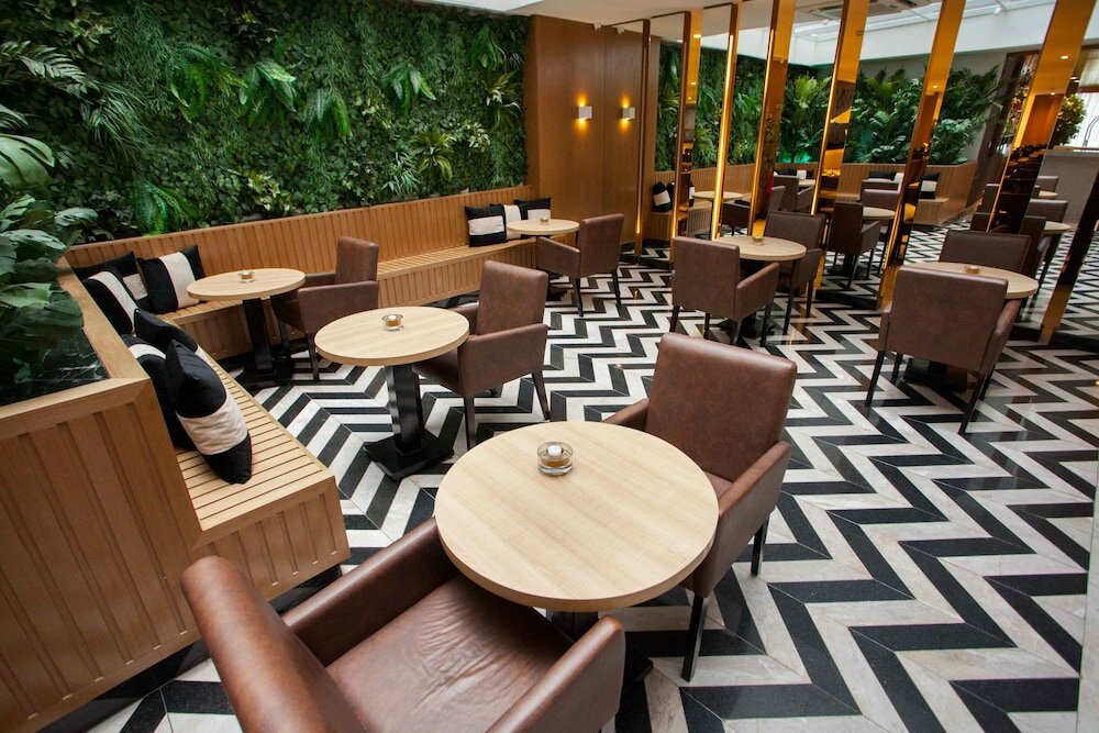 Фото Royal Regency Palace Hotel