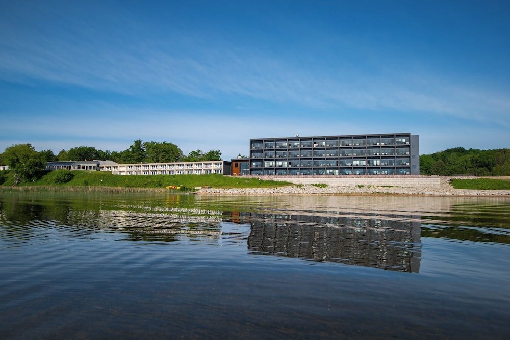 Фото Terrace Bay Hotel