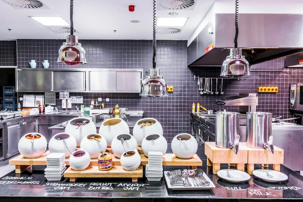 Фото Courtyard by Marriott Pilsen