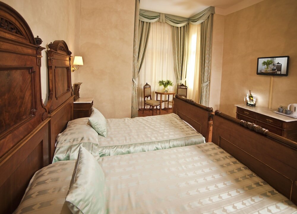 Фото Caesar Prague