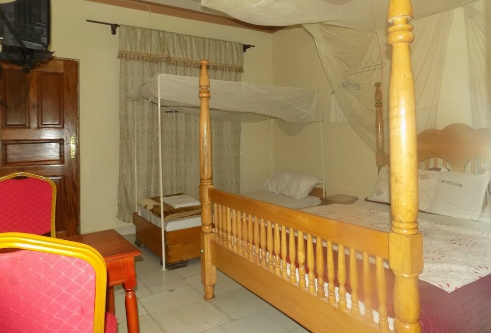 Фото Hotel B Plus