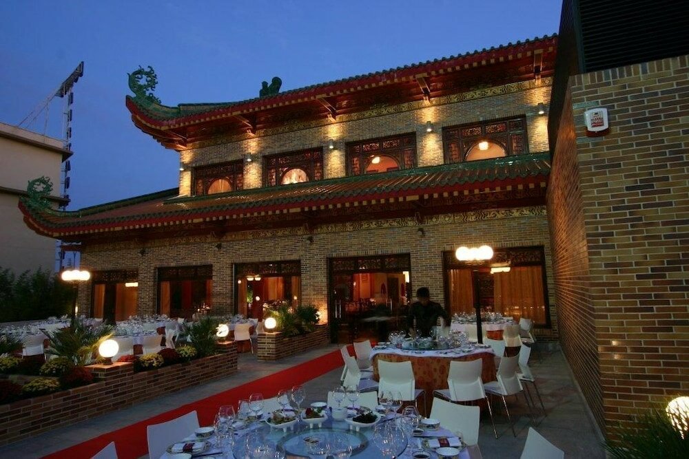 Фото Hotel Dinastía