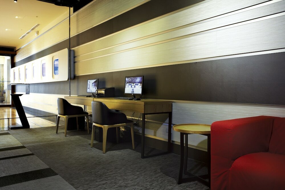 Фото Airline lnn Green Park Way