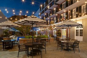 Гостиница Four Points by Sheraton French Quarter