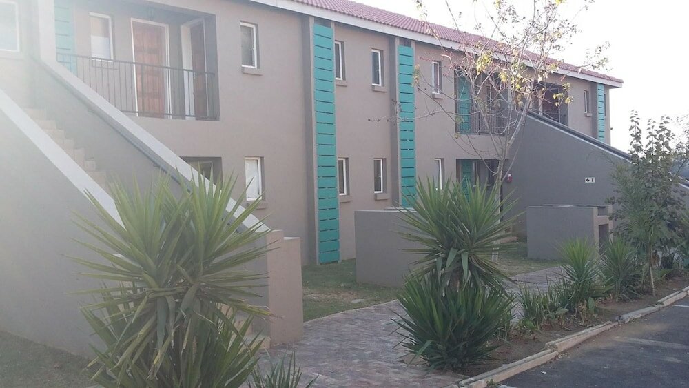 Фото Airport Lodge Guest House