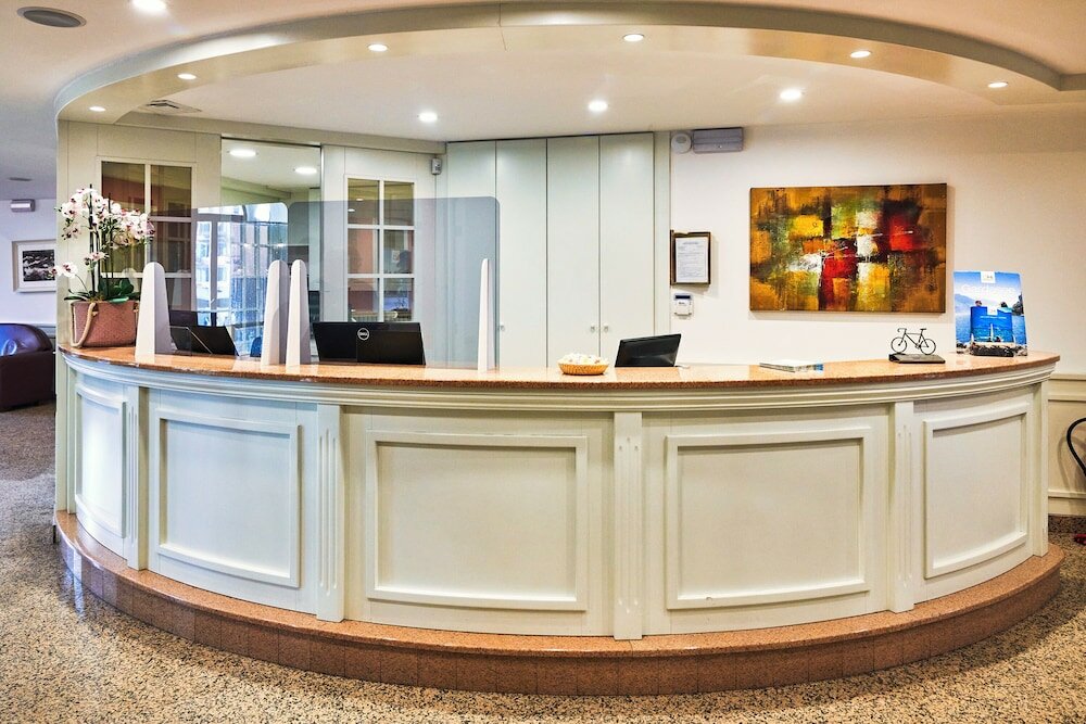 Фото Hotel Europa Sky Pool & Panorama