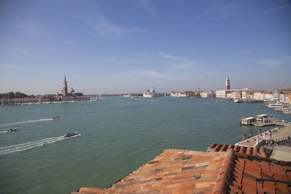 Фото Hotel Bucintoro