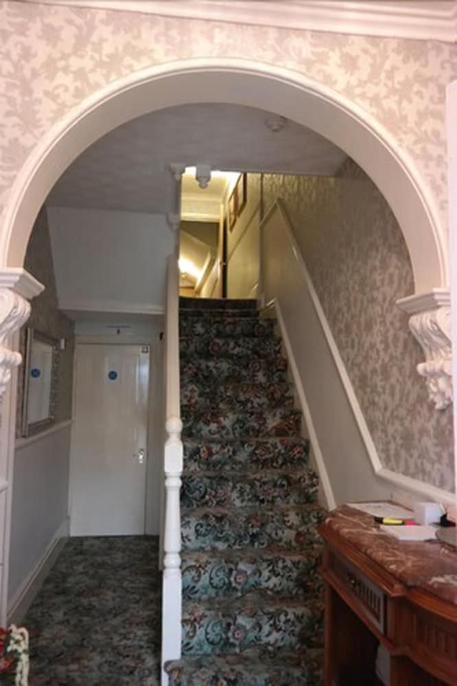 Фото Acorn Guest House