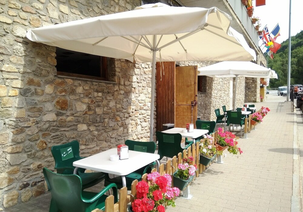 Фото Hotel Les Terres