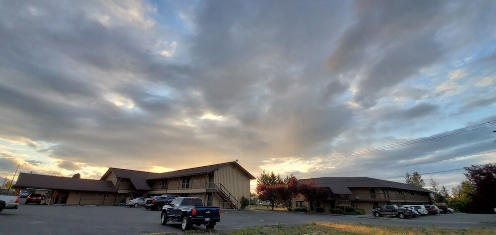 Фото Olympic View Inn