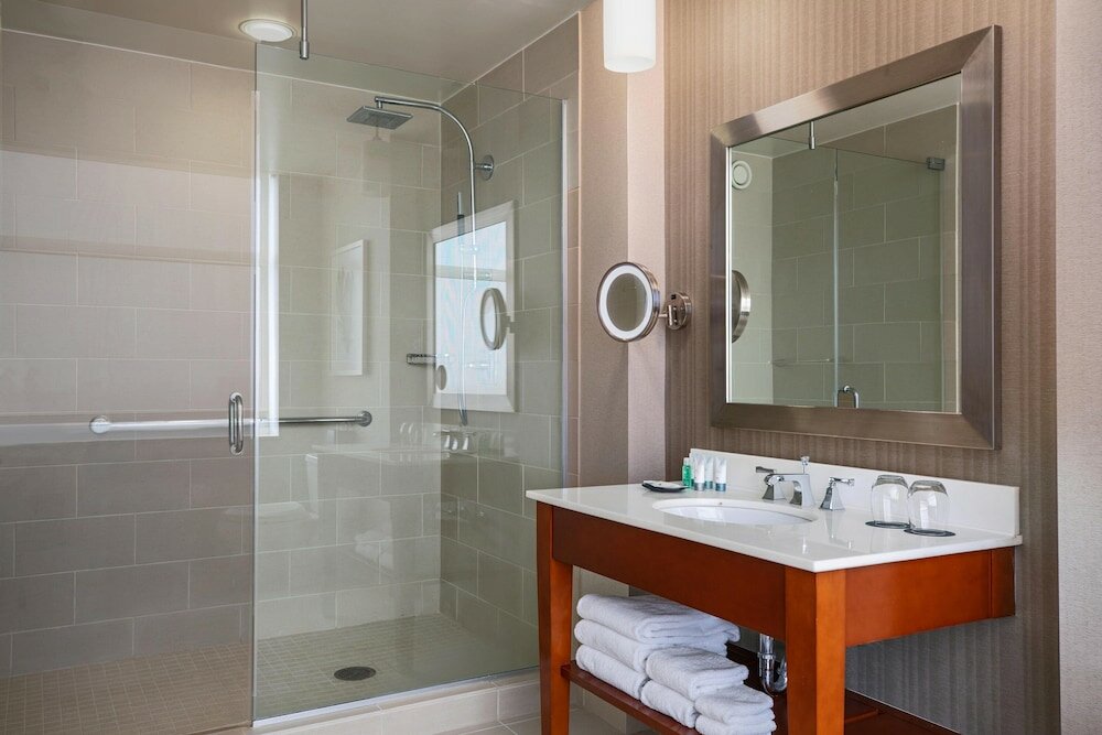 Фото The Westin Chicago Lombard