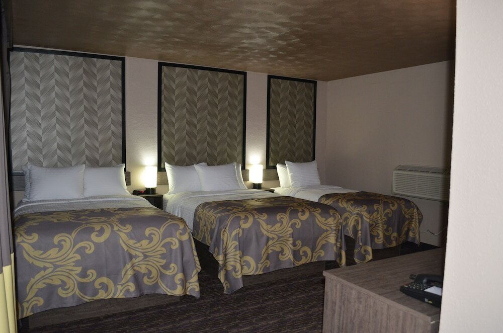 Фото AArya Hotel by Niagara Fashion Outlets