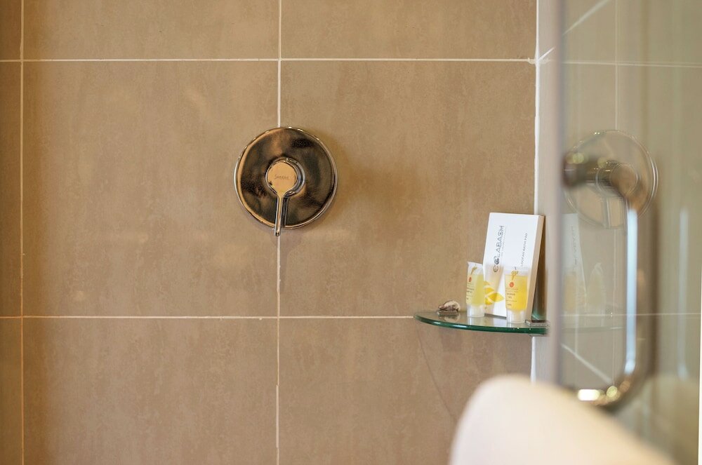 Фото Munyonyo Commonwealth Resort