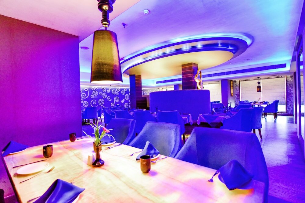 Фото Hotel Swosti Grand