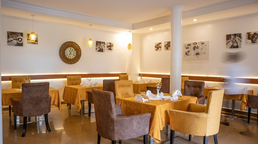 Фото Elevate Suites